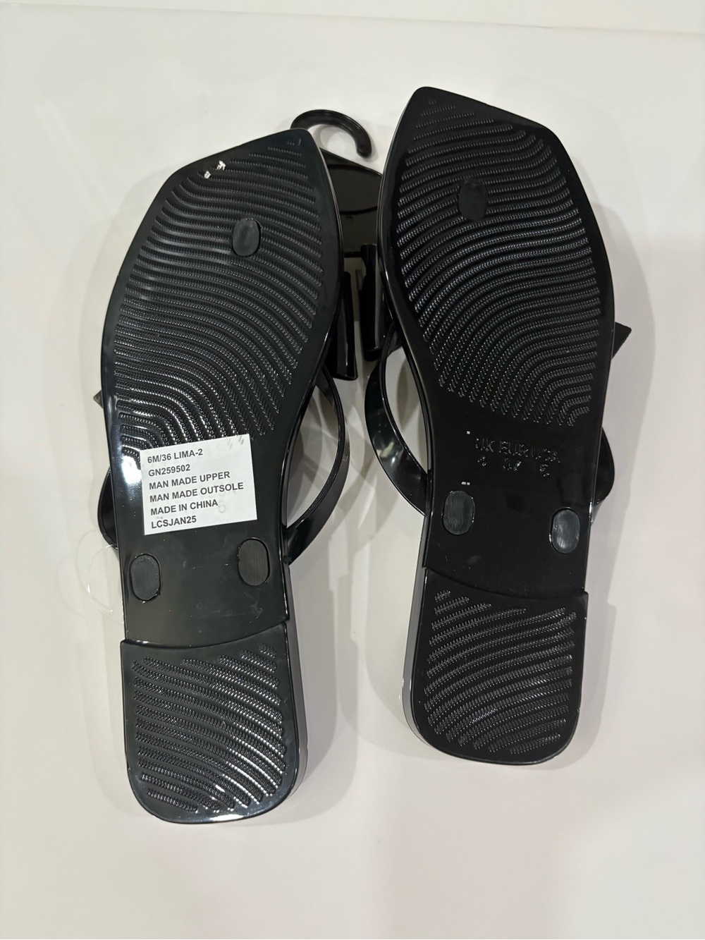 BCBGeneration Black Bow Jelly Sandals - Picture 6 of 6